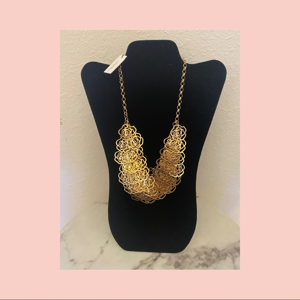 Natasha- floral gold fashion necklace